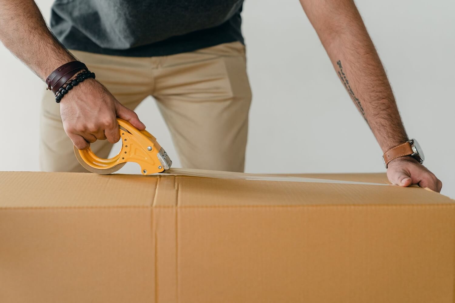 Red Flags To Look Out For When Applying For A Moving Company red-flags-to-look-out-for-when-applying-for-a-moving-company
